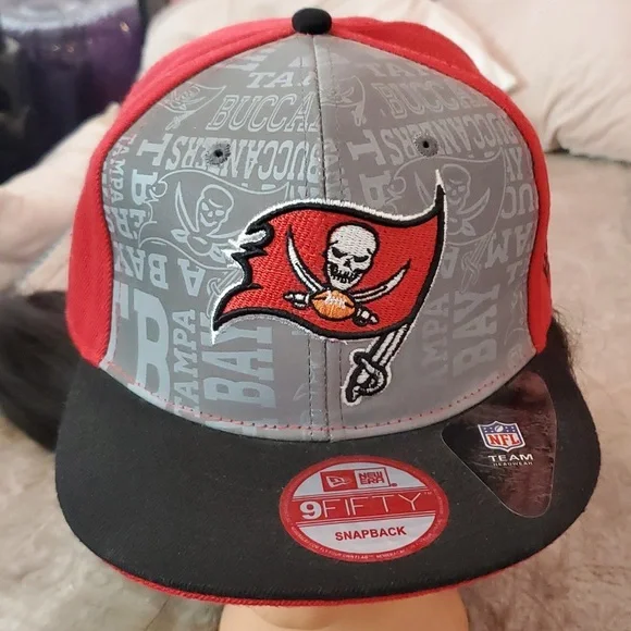 Tampa Bay Buccaneers New Era 9FIFTY Snapback - Picture 4 of 10
